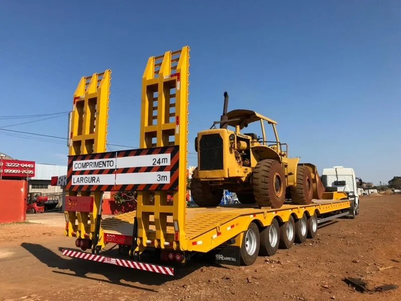 Carreta prancha para transporte de equipamento pesado